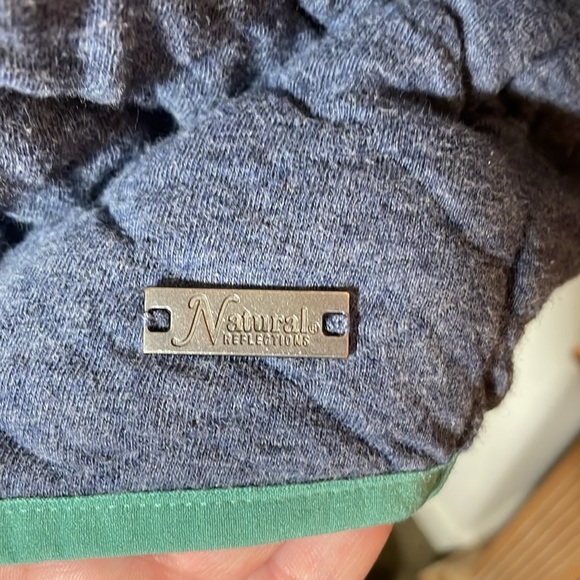 Natural Reflections Pullover - Picture 10 of 10